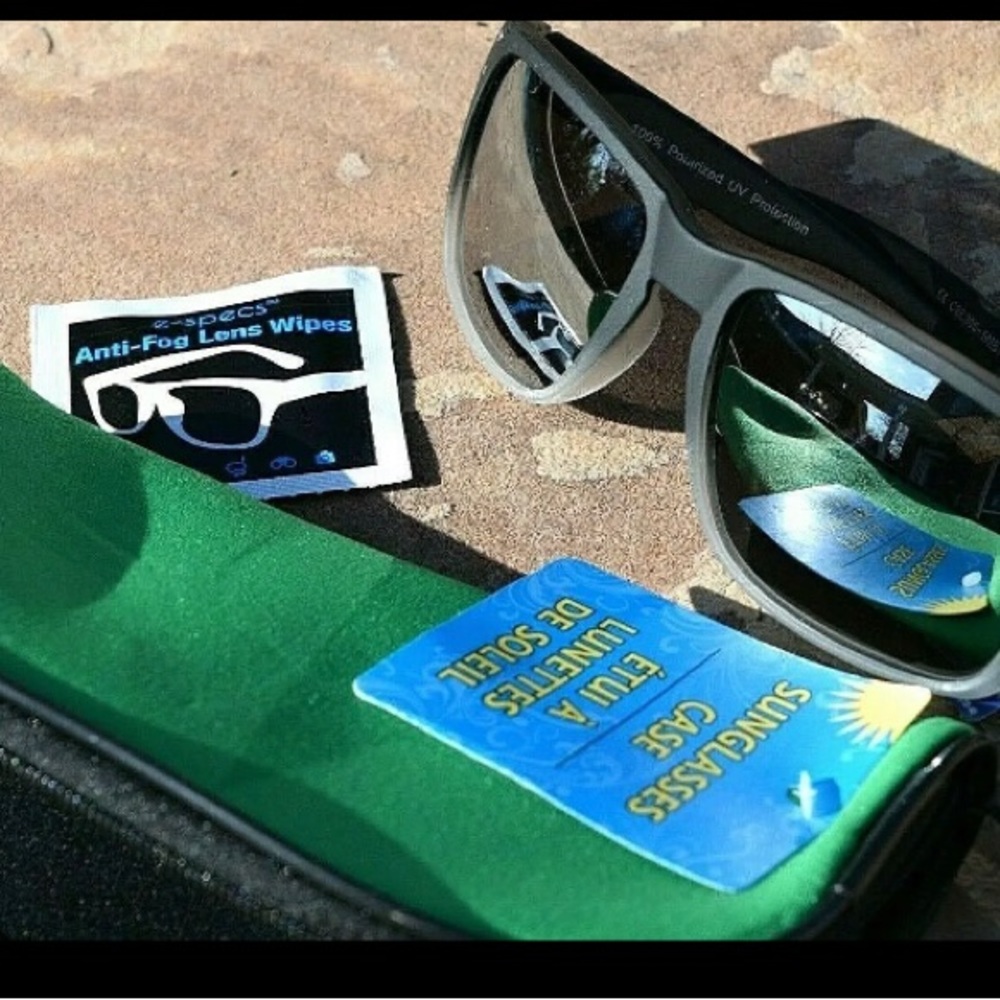 NEW CB Sports Mirrored Black Clear frame Rectangle Polarized Sunglasses w/pouch